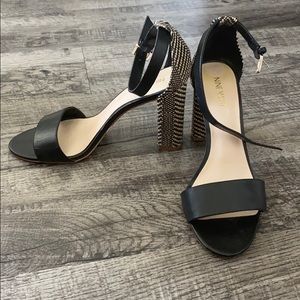 Nine West B&W Open Toe Stitched Heel Sandal